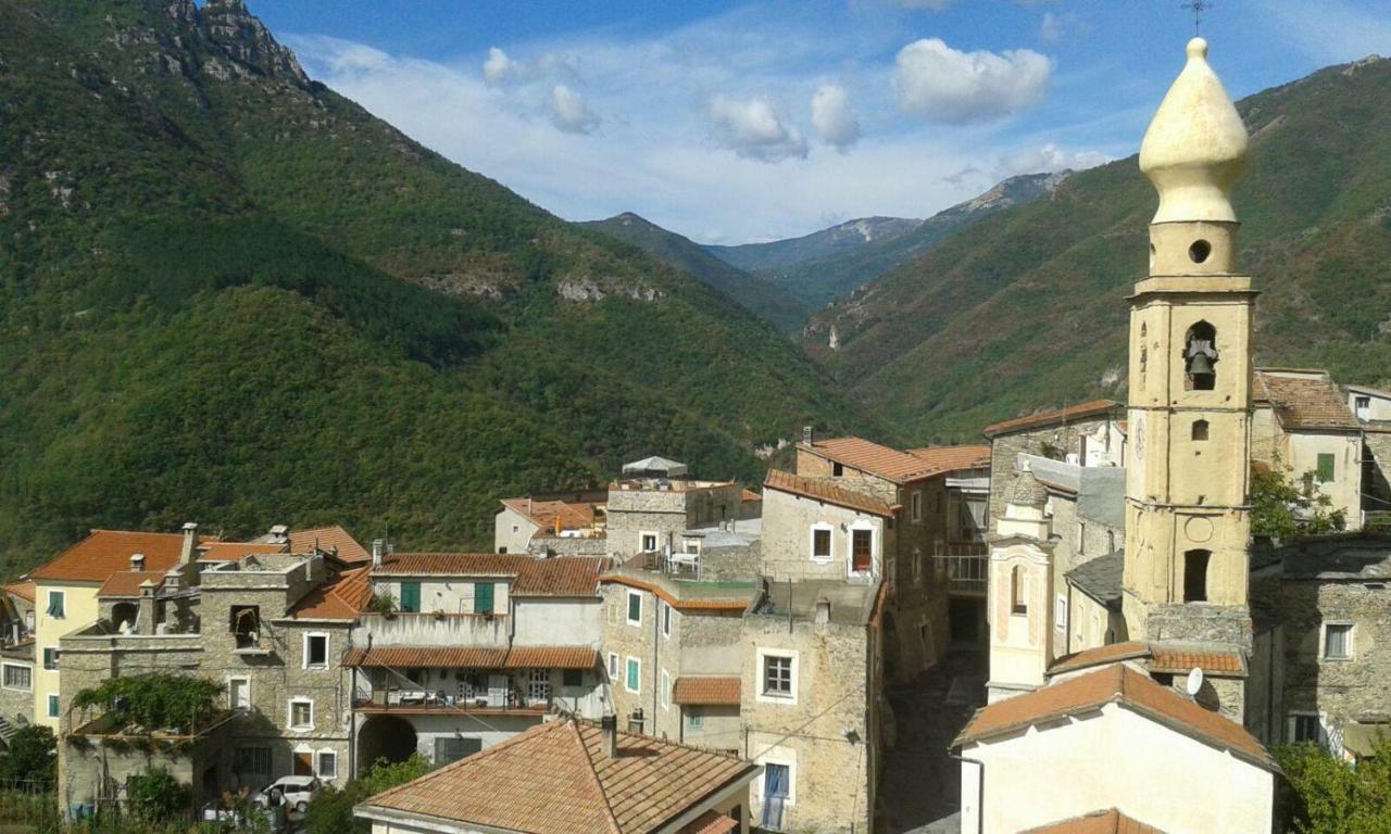 Arvé Castelbianco - B&B e Appartamento Colletta Extérieur photo
